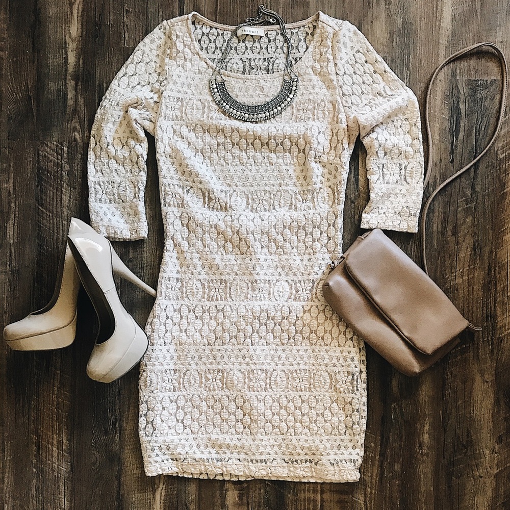 Backless Lace Bodycon Dress